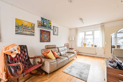 Ford Street, Canning Town, London E16
