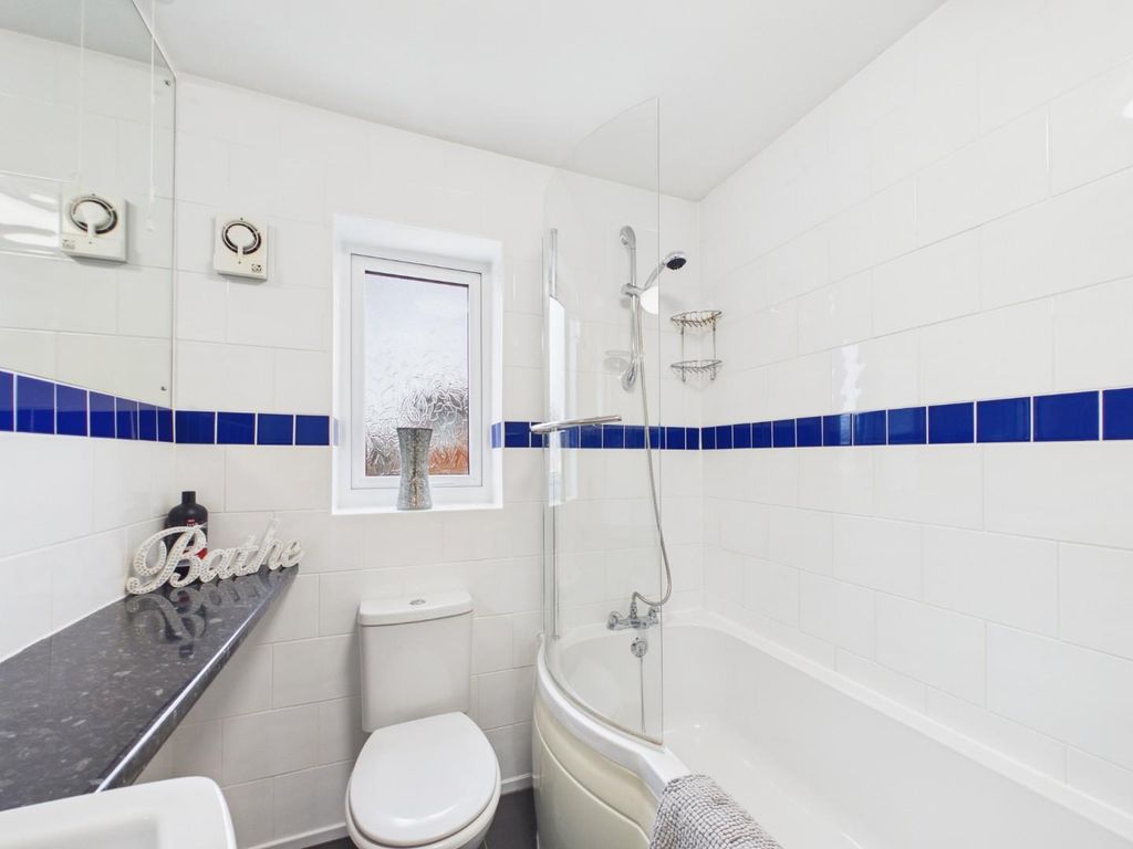 Additional image 33 of 5 bed detached house for sale5 Bed Detached House, Aysgarth Rise, Bridlington YO16