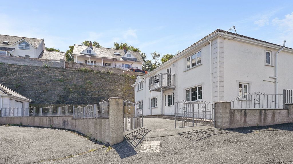 Additional image 40 of 5 bed detached house for salePell Orwel, Towyn Road, New Quay SA45