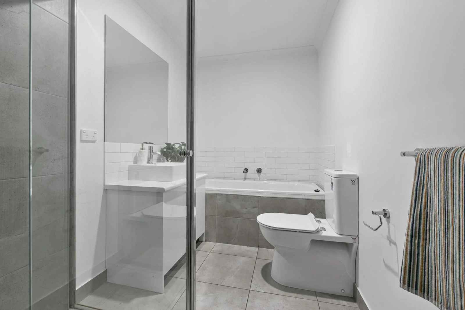 Additional image 10 of 24 Skye Walk, Wollert VIC 3750