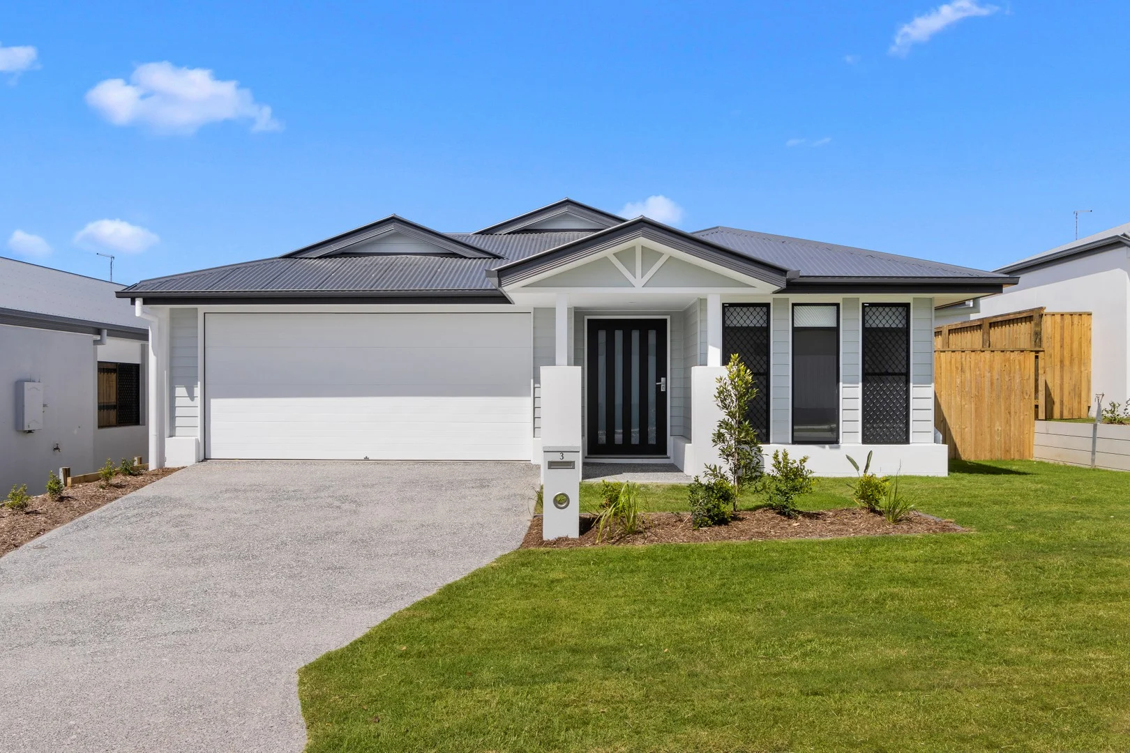 3 Legacy Dr, Flinders View QLD 4305