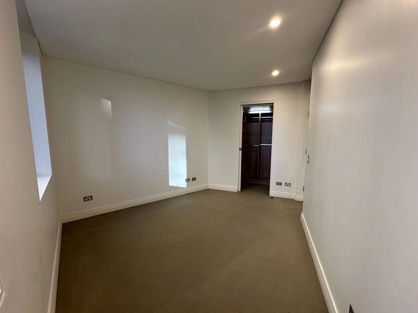 Additional image 3 of 1009/8 Glen Street, Milsons Point NSW 2061