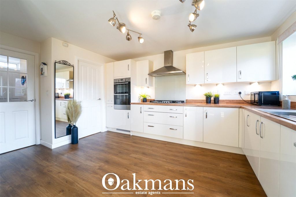Additional image 4 of 4 bed detached house for saleSaxifrage Close, Bromsgrove, Worcestershire B61