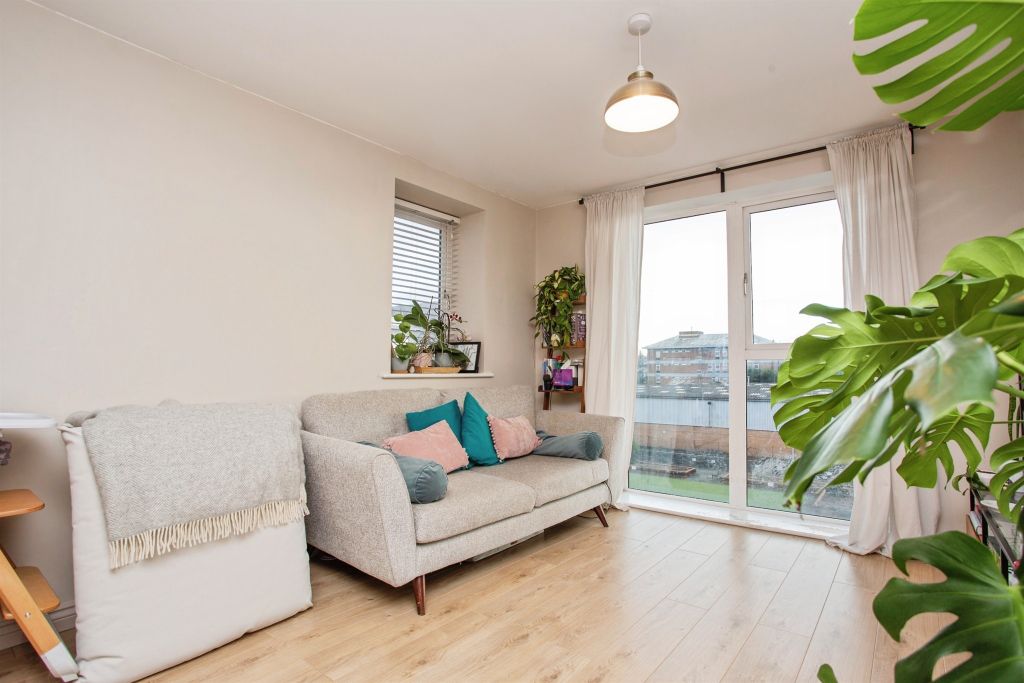 Additional image 14 of 2 bed flat for saleManor Way, Borehamwood WD6