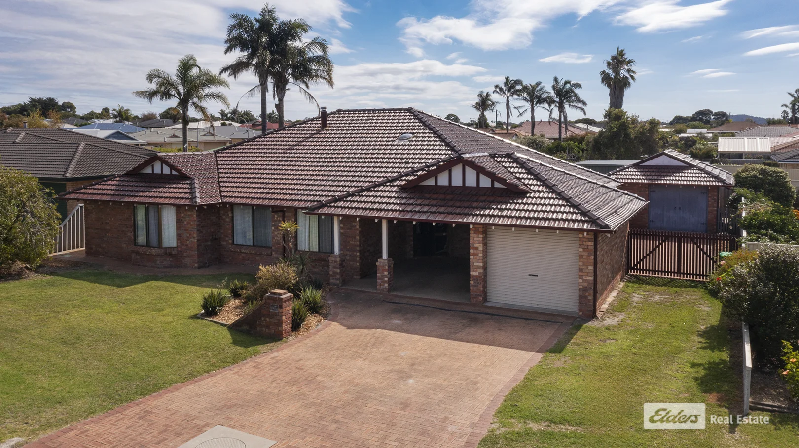 20 Salvado Road, Orana WA 6330