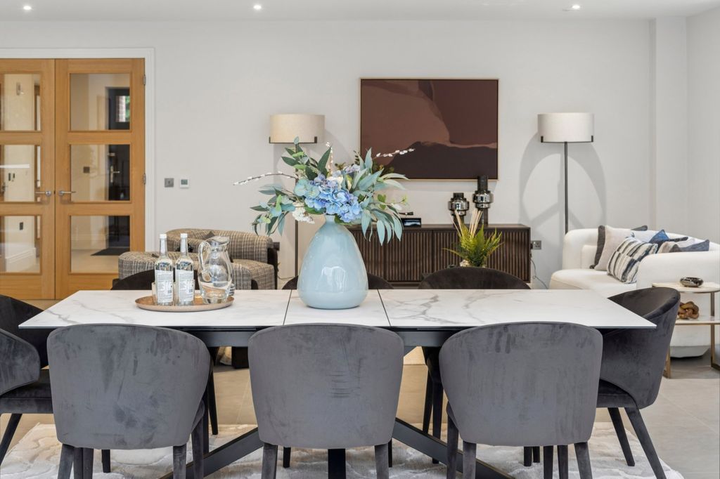 Additional image 10 of 6 bed detached house for saleHedsor Road, Bourne End, Buckinghamshire SL8