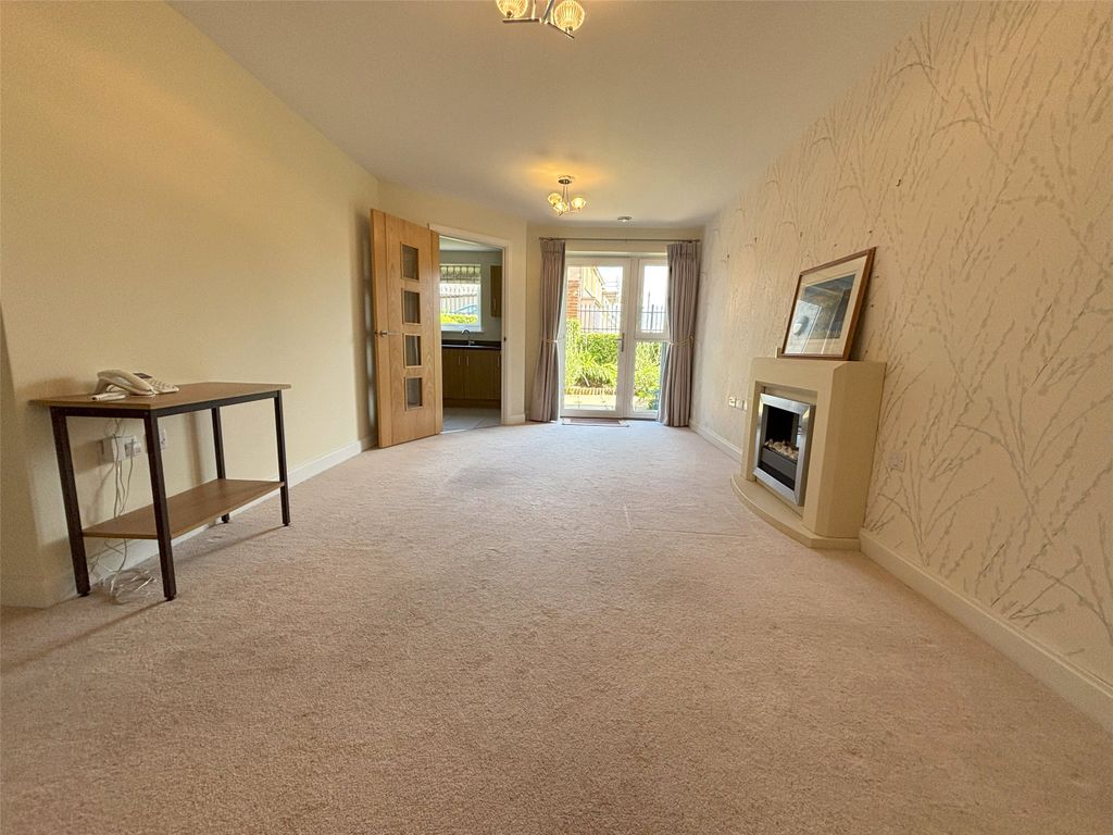 Additional image 4 of 2 bed flat for saleBramble Hill, Bude EX23