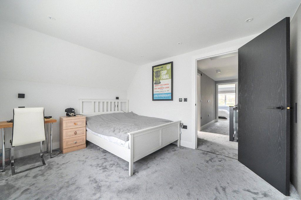 Additional image 20 of 3 bed semi-detached house for saleBridle Close, Borehamwood, Hertfordshire WD6