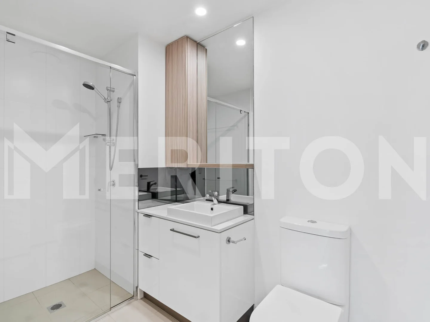 2A/88 Doggett St, Newstead QLD 4006 photo 2