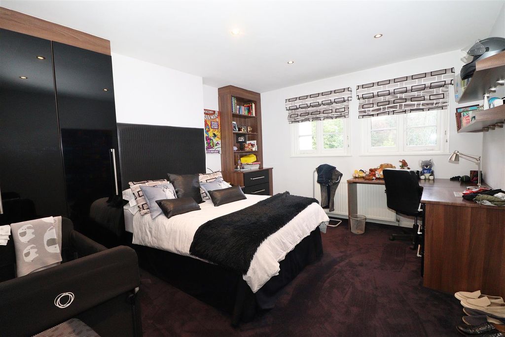 Additional image 23 of 5 bed detached house for saleBarham Avenue, Elstree, Borehamwood WD6