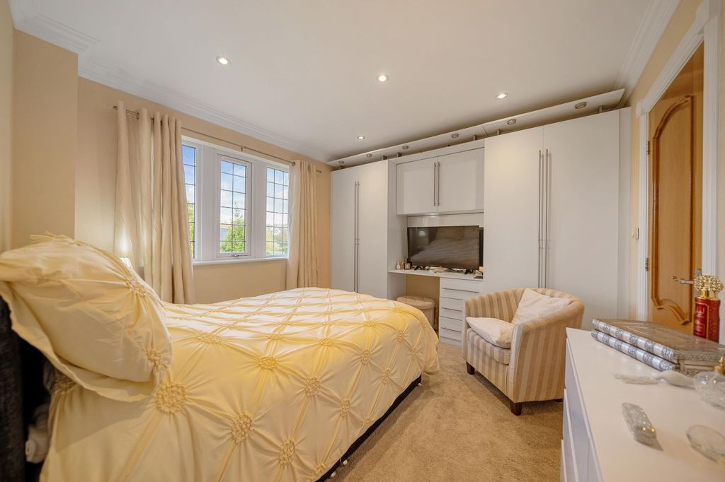Additional image 37 of 5 bed detached house for saleDivision Lane, Blackpool FY4