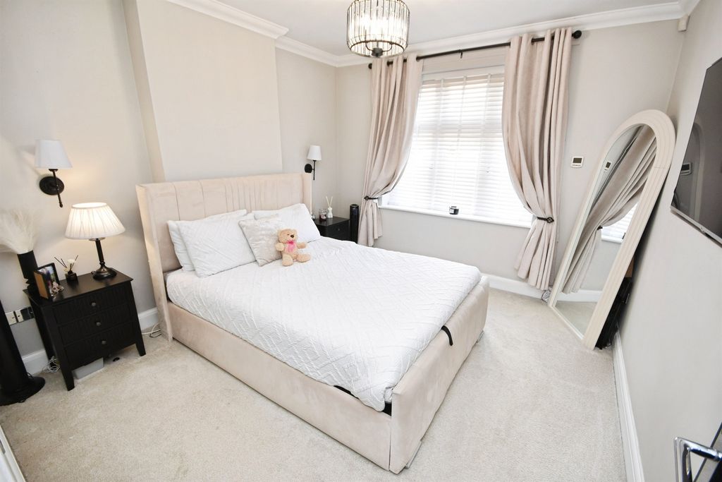 Additional image 13 of 5 bed detached house for saleCressing Road, Braintree CM7