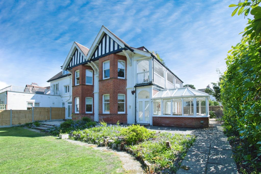 2 bed flat for sale6 St. Anthonys Road, Bournemouth BH2