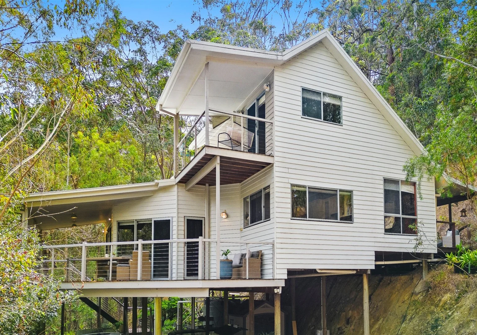Additional image 3 of 27 Bronhill Street, Currumbin Waters QLD 4223