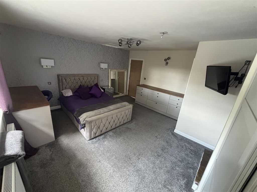 Additional image 19 of 5 bed detached house for saleNew Houses, Back Lyon Street, Queensbury BD13