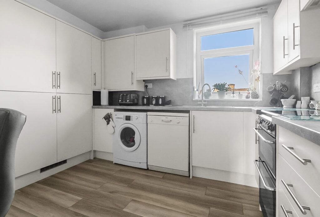 Additional image 6 of 3 bed flat for saleLingley Avenue, Airdrie ML6