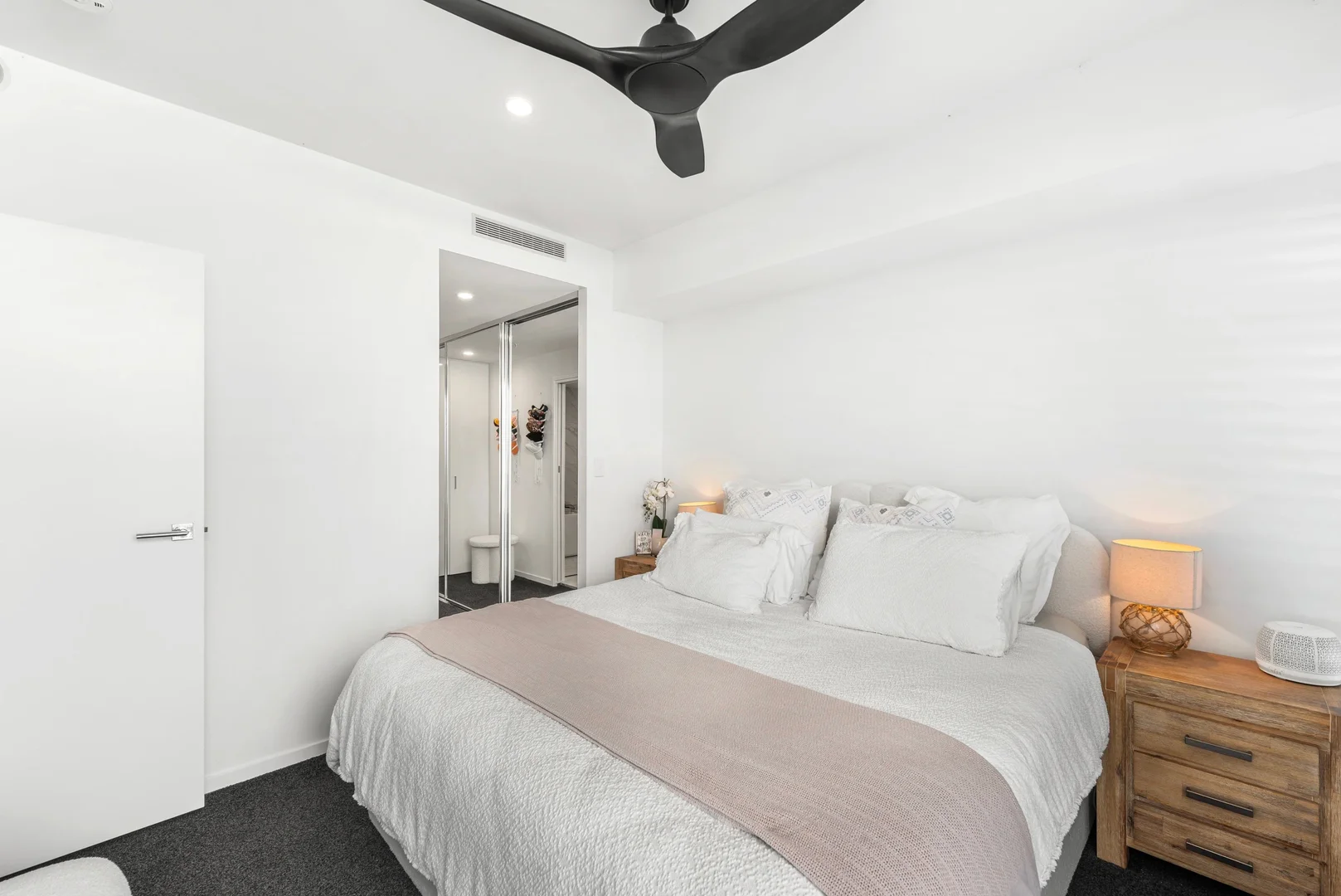 Additional image 7 of 4410/5 Harbourside Court, Biggera Waters QLD 4216