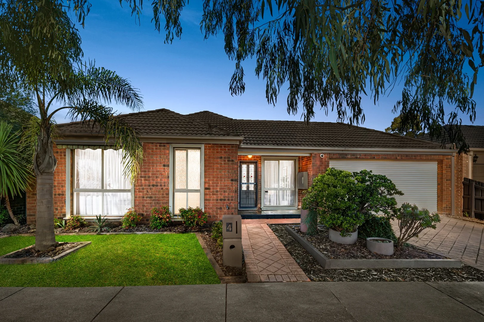4 Solaire Way, South Morang VIC 3752