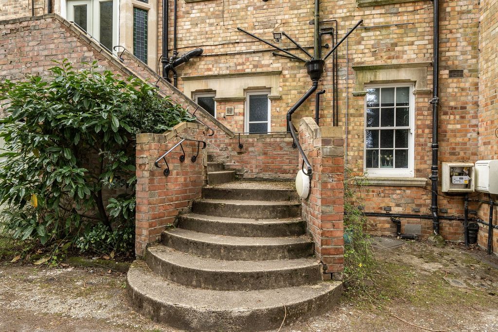 Additional image 14 of 2 bed flat for saleManchester Road, Sway, Lymington SO41
