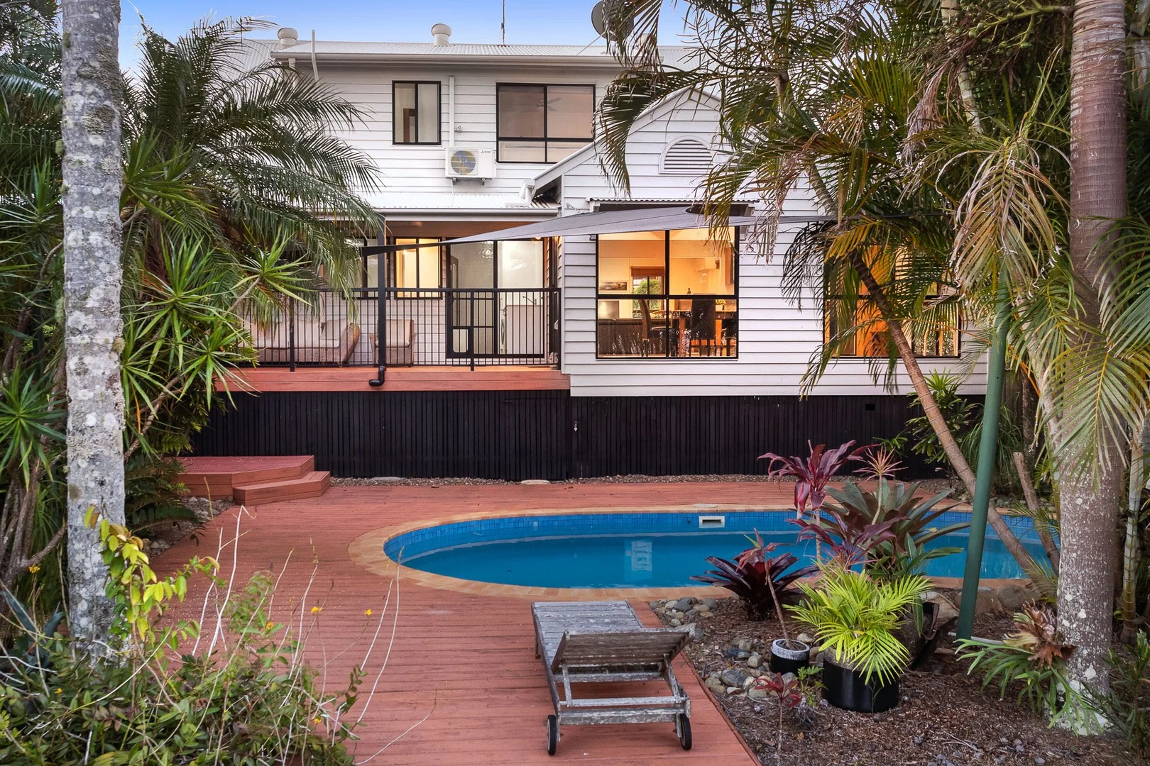 14 Baratook Crescent, Mount Coolum QLD 4573 photo 2