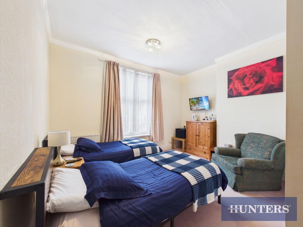 Additional image 16 of 7 bed semi-detached house for saleHorsforth Avenue, Bridlington YO15