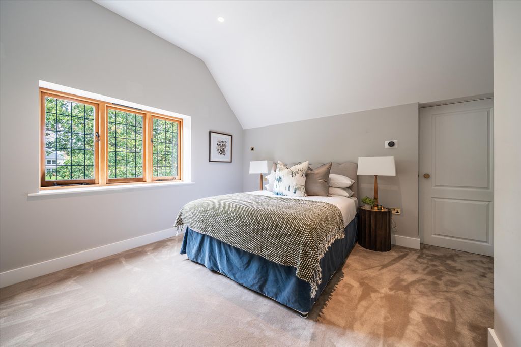 Additional image 15 of 4 bed detached house for saleStubbs Hill, Binfield, Berkshire RG42
