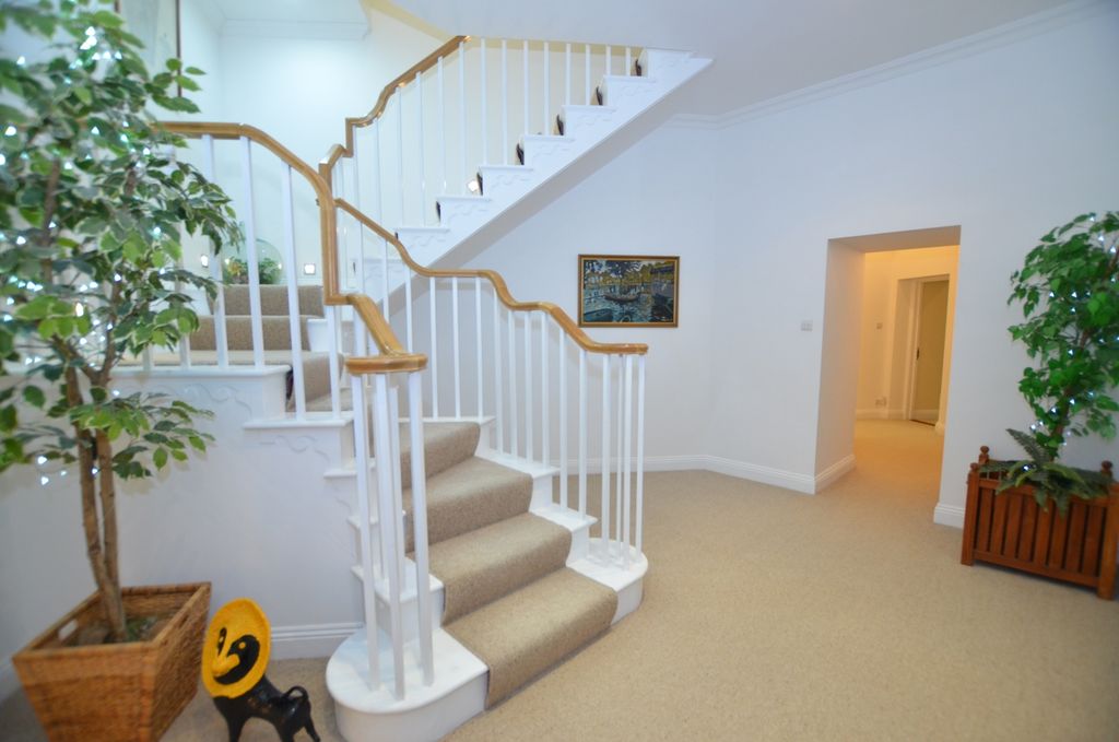 Additional image 9 of 5 bed terraced house for sale32 Tremayne House Park Drive, Bodmin PL31