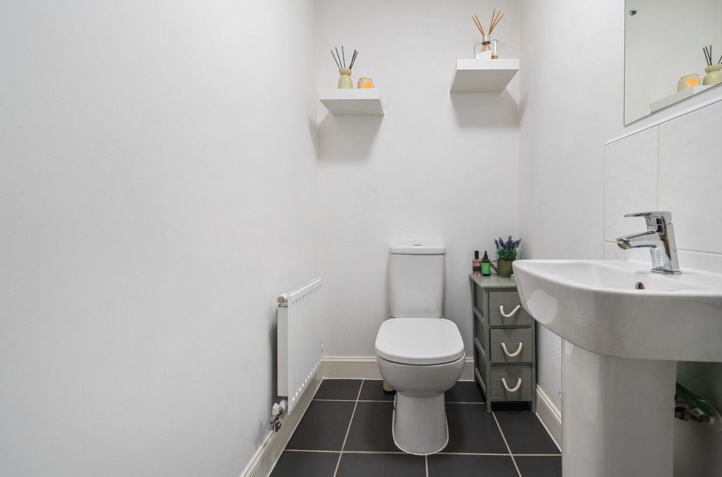 Additional image 5 of 4 bed detached house for saleDesdemona Way, Brackley NN13