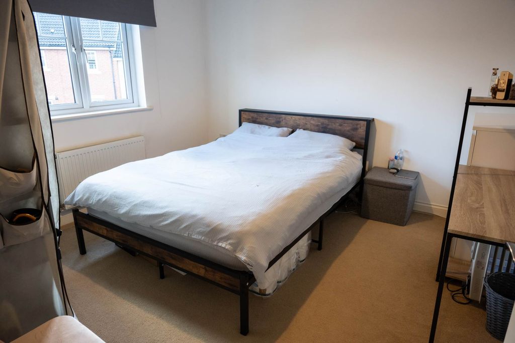 Additional image 8 of 2 bed flat for saleRiverside Close, Bridgwater TA6
