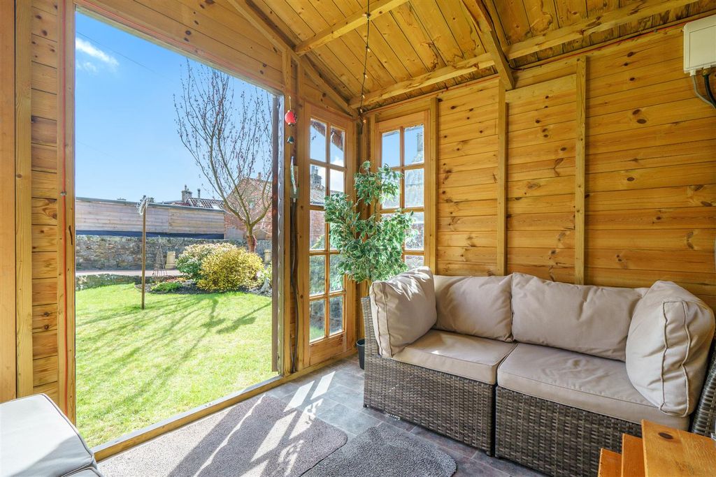 Additional image 41 of 5 bed end terrace house for saleKilbagie Street, Kincardine FK10