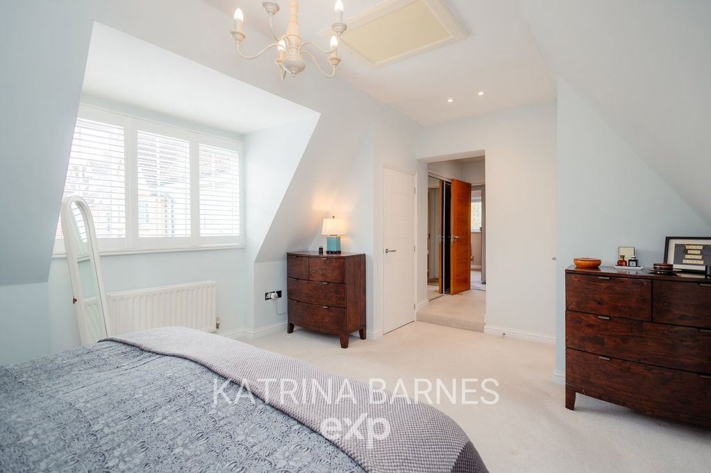 Additional image 17 of 6 bed detached house for saleGrantham Avenue, Great Notley CM77