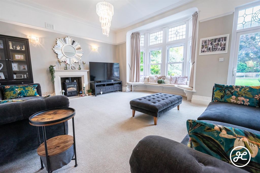 Additional image 4 of 6 bed detached house for saleDurleigh Road, Bridgwater TA6