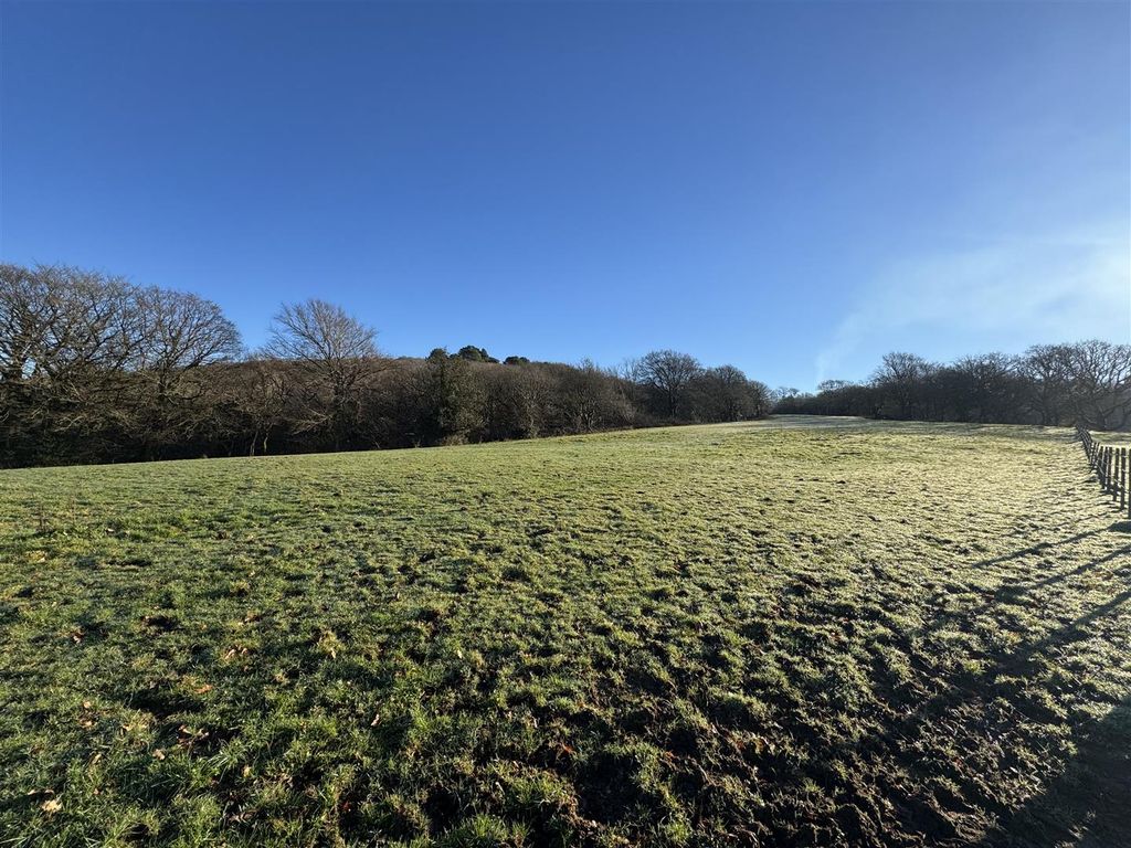 Land for salePanthowell Ddu Road, Neath SA11