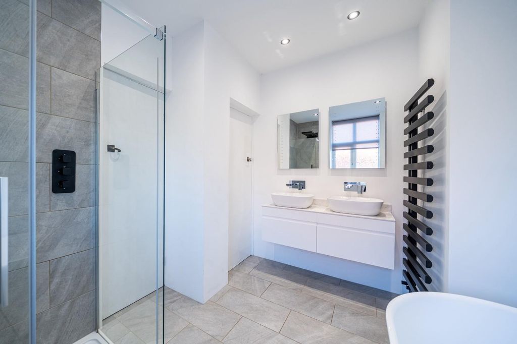 Additional image 24 of 6 bed detached house for saleKingsgate, Bridlington YO15