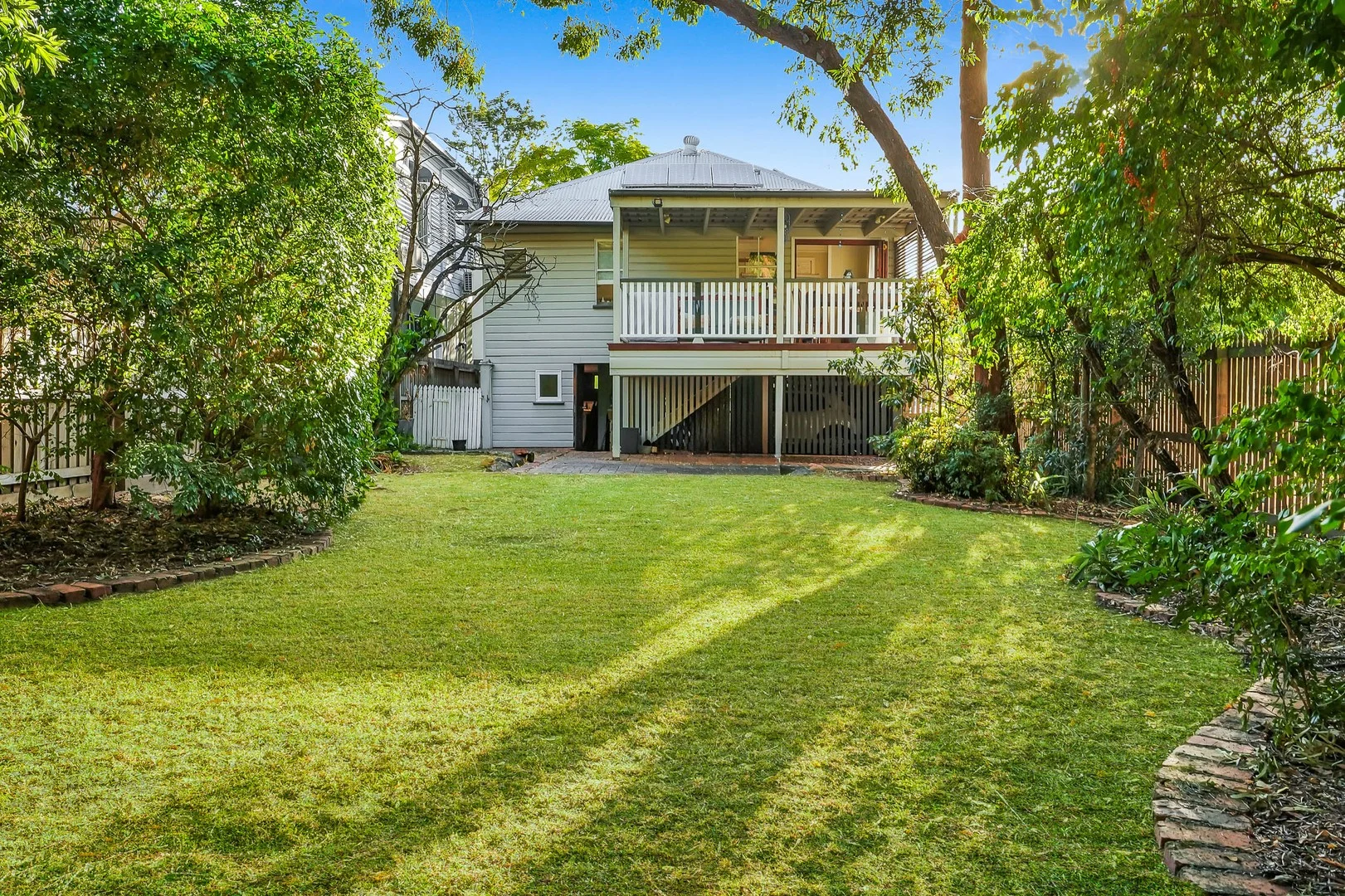 25 Edith Street, Stones Corner QLD 4120