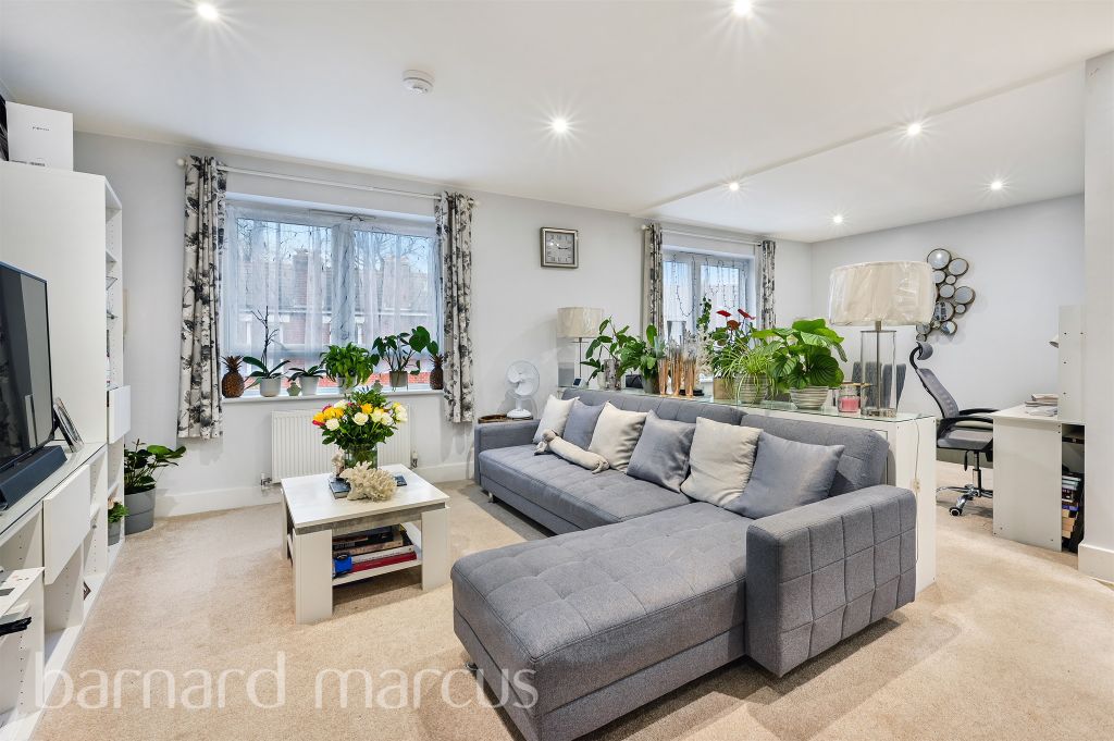 Additional image 2 of 2 bed flat for saleHenderson Road, Croydon CR0