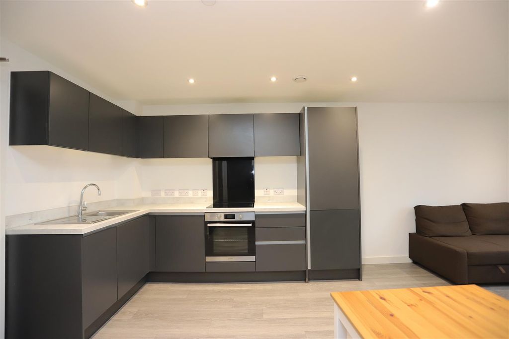 Additional image 5 of 1 bed flat for saleDowntown, Salford M5
