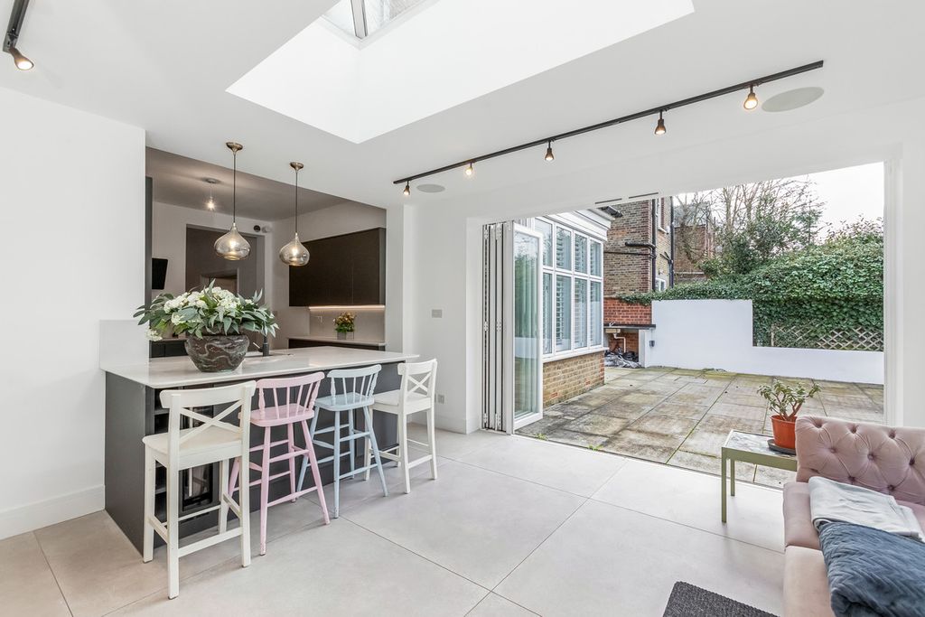 Additional image 4 of 5 bed detached house for saleCambridge Road, Bromley BR1