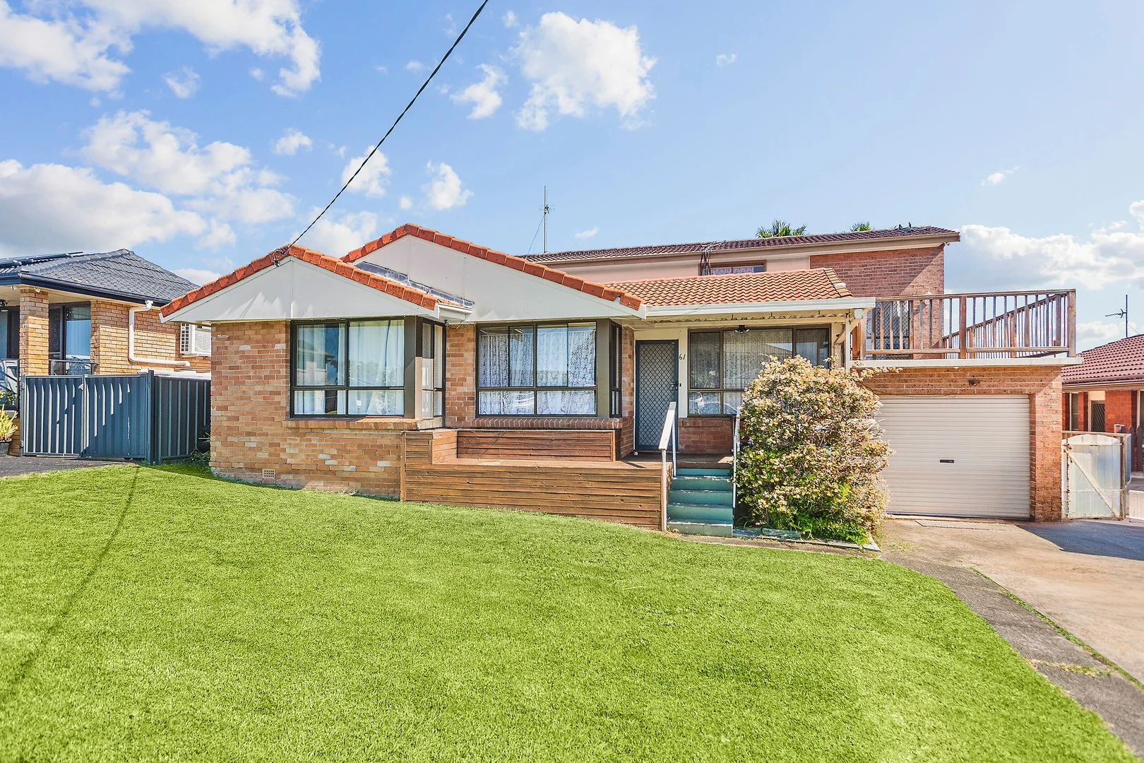 61 Madigan Boulevard, Mount Warrigal NSW 2528