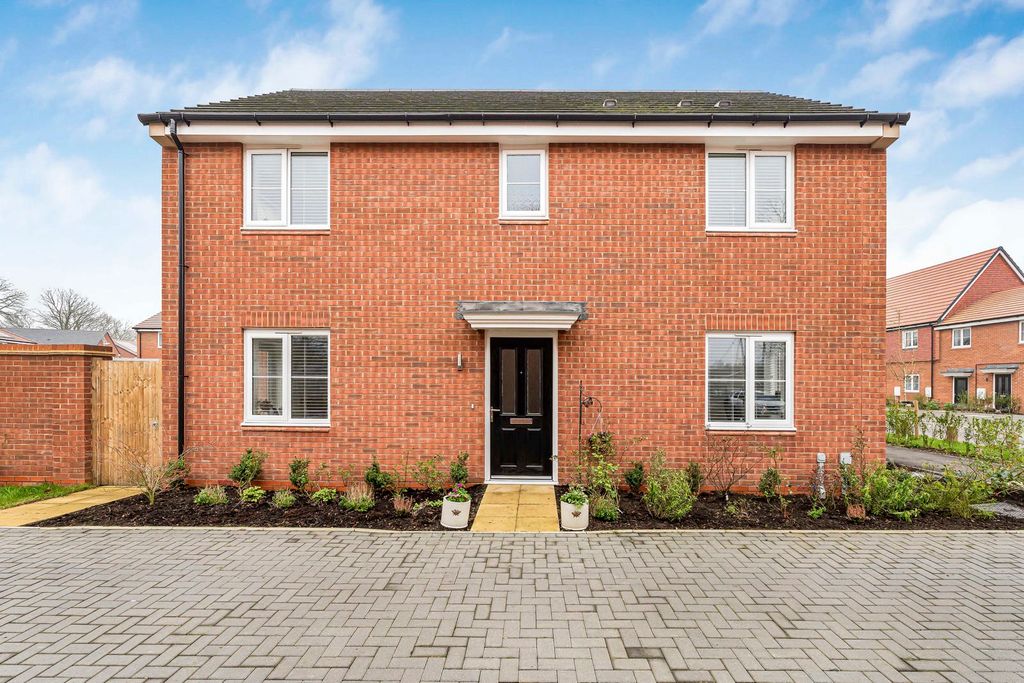 Additional image 13 of 4 bed detached house for saleMiles Road, Bordon, Hampshire GU35