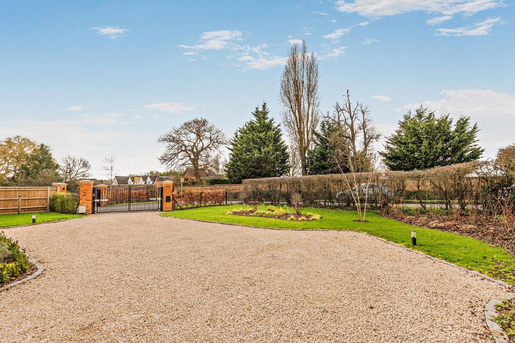 Additional image 21 of 4 bed detached house for saleCrouch Lane, Winkfield, Windsor, Berkshire SL4