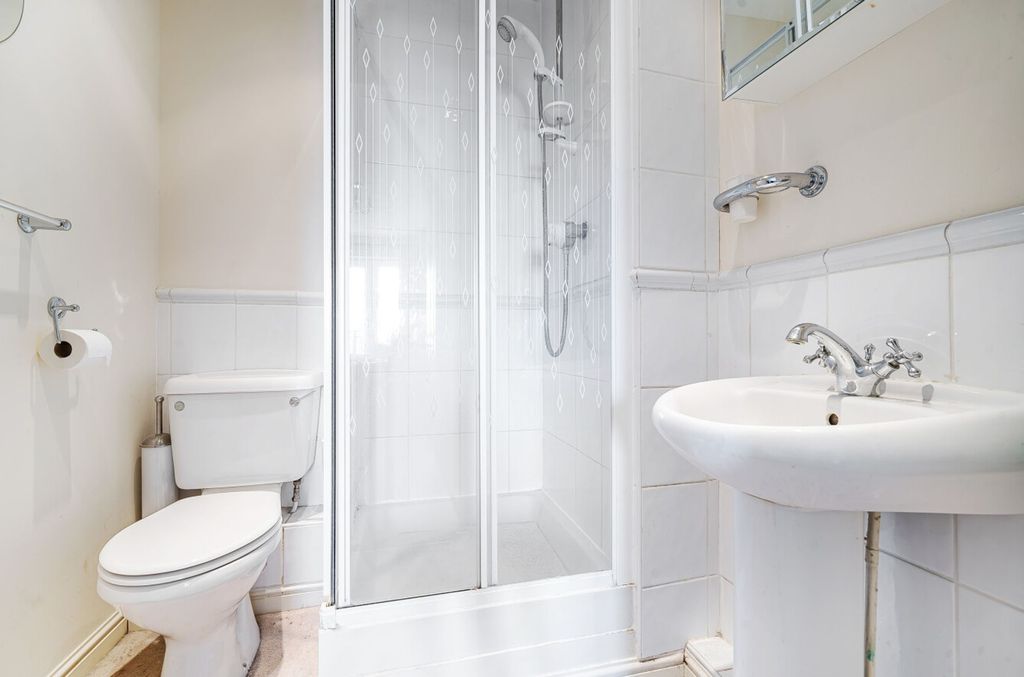 Additional image 12 of 2 bed flat for saleThompson Road, Bognor Regis PO22