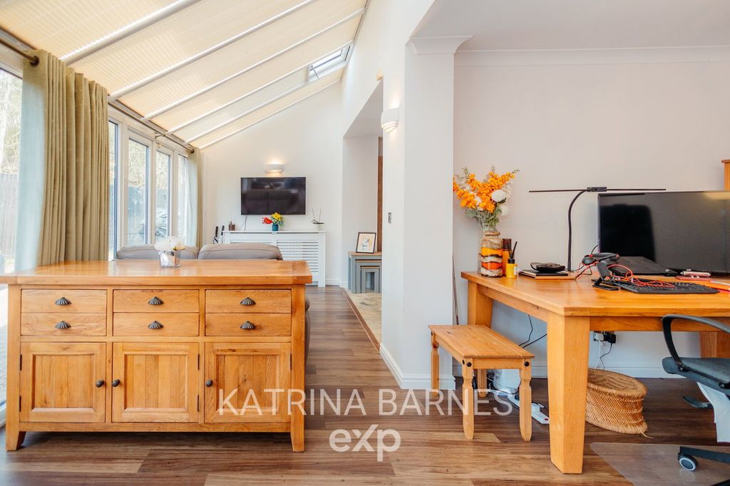 Additional image 11 of 6 bed detached house for saleGrantham Avenue, Great Notley CM77