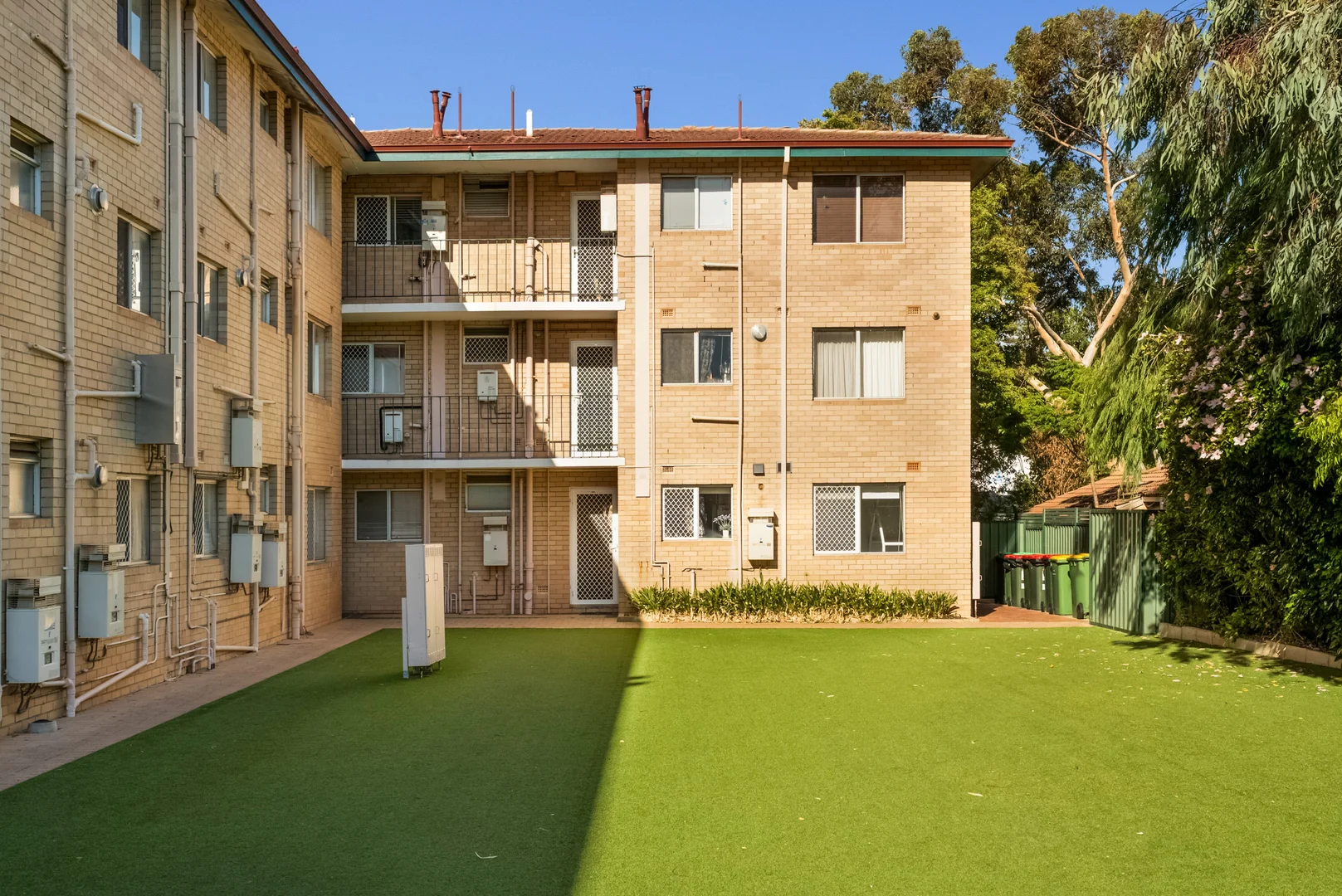 Additional image 12 of 1/33 Point Walter Road, Bicton WA 6157