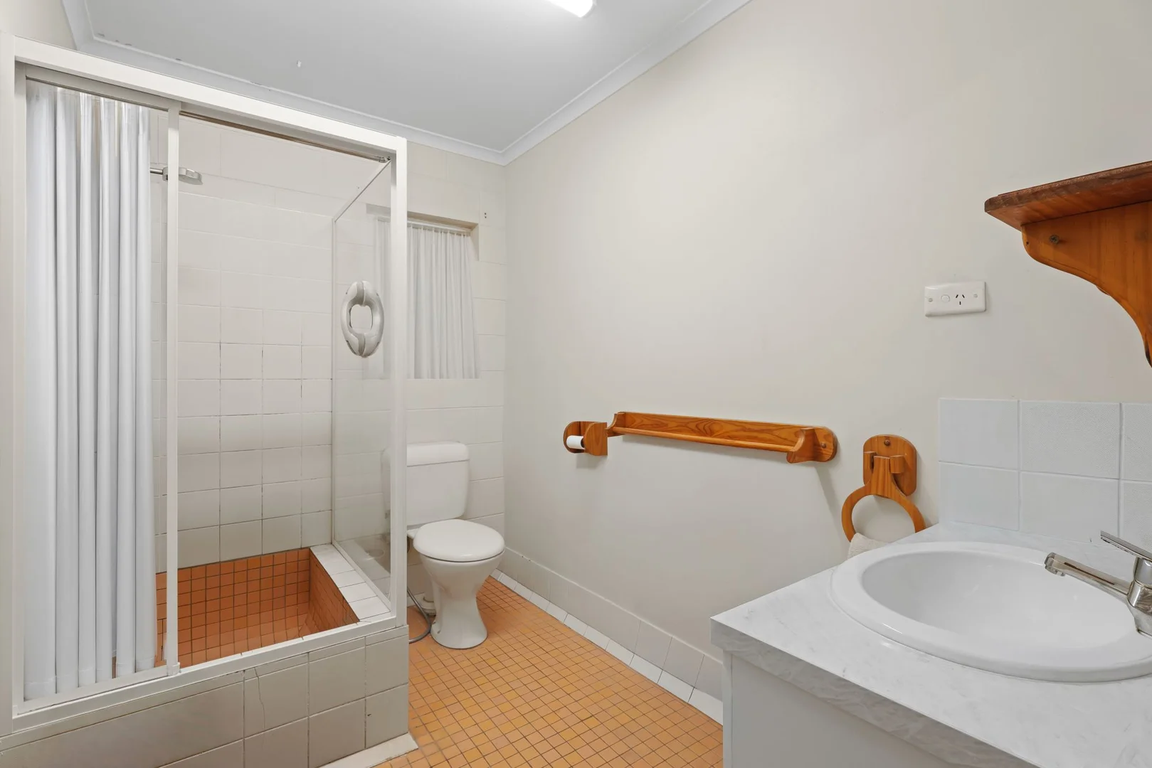 Additional image 7 of 5/36-38 Old Smithfield Road, Freshwater QLD 4870
