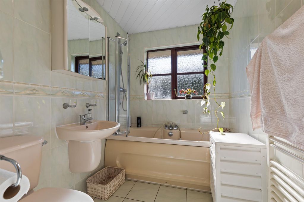 Additional image 17 of 4 bed detached house for sale16 Rowallane Dale, Saintfield BT24