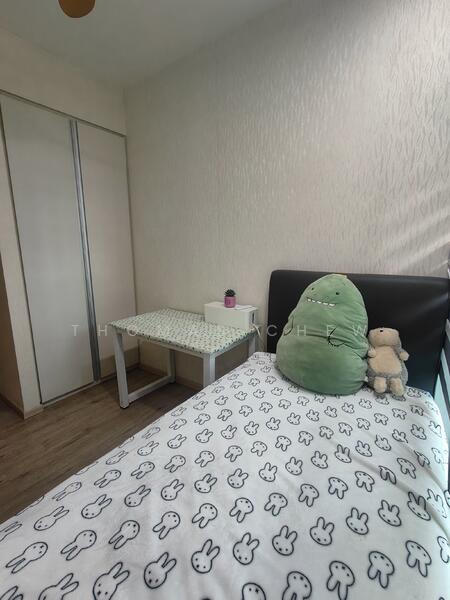 11 Fernvale Lane photo 3