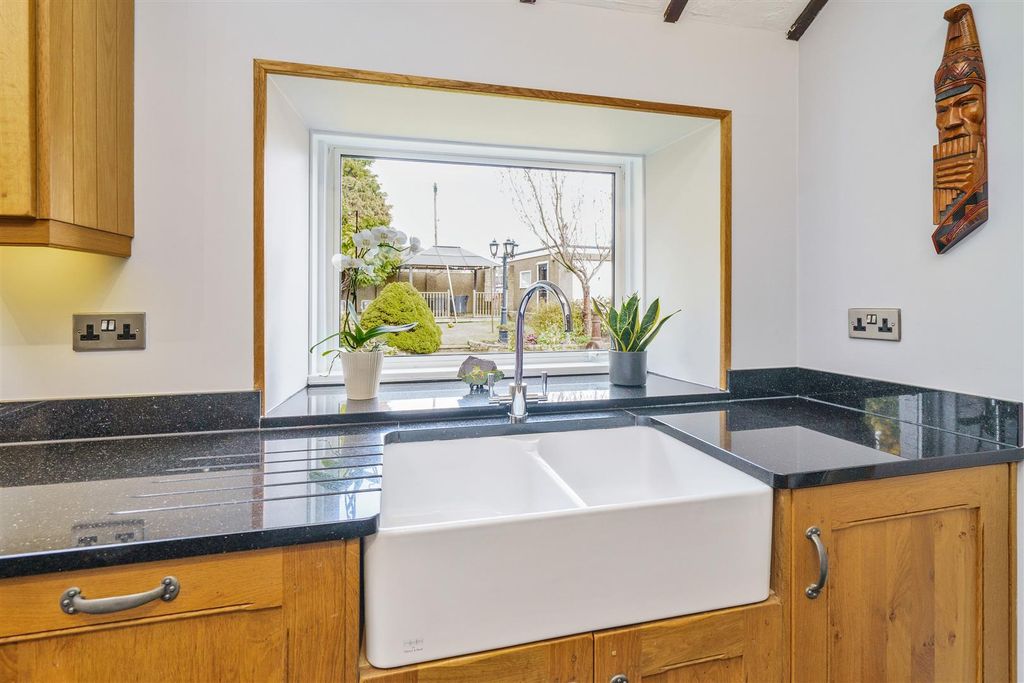Additional image 13 of 5 bed end terrace house for saleKilbagie Street, Kincardine FK10