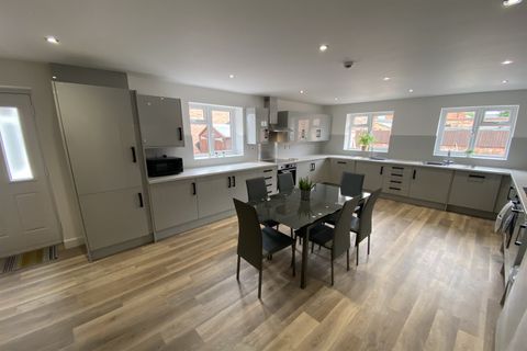 City Road, Beeston NG9