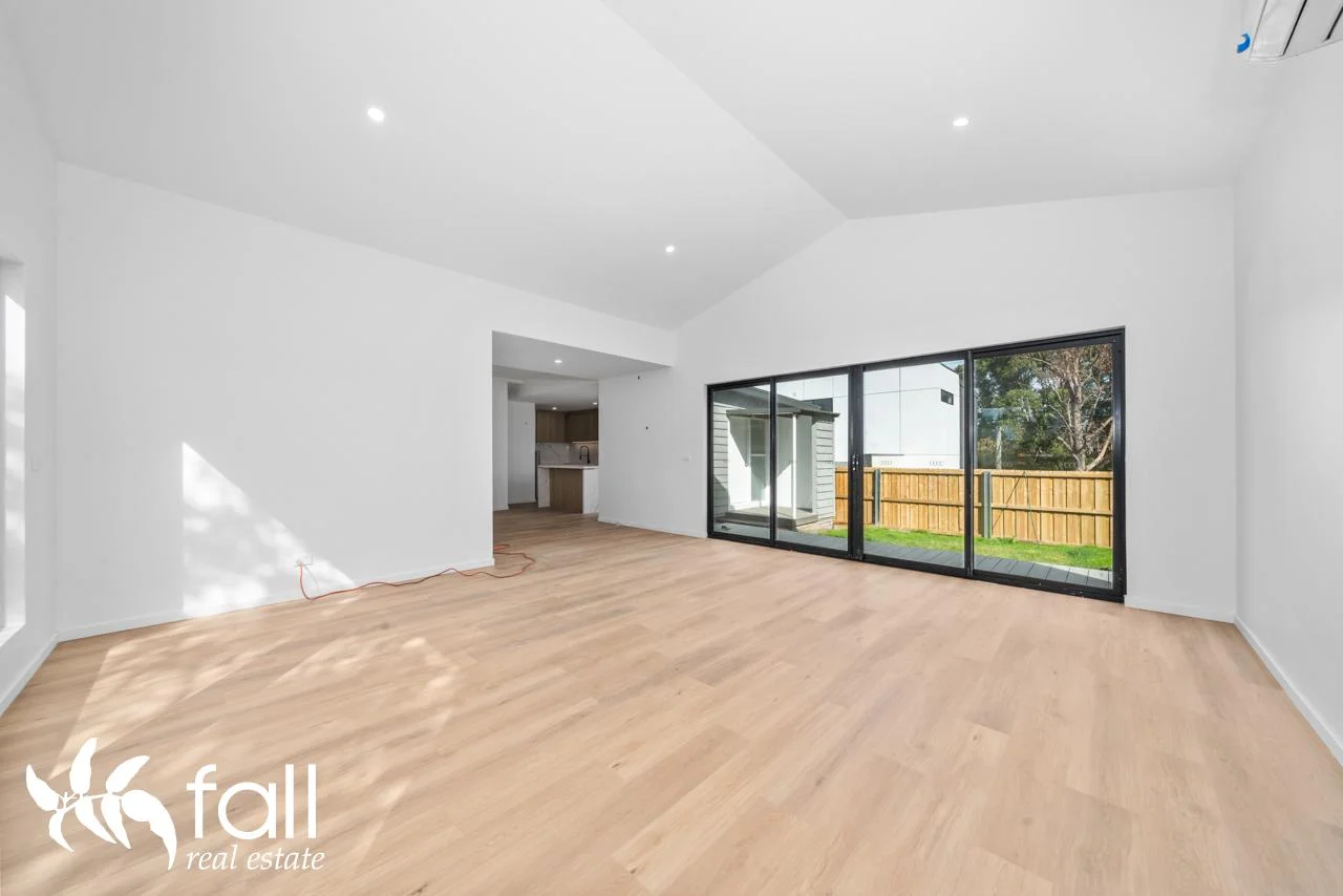 Additional image 3 of 1/2 Home Avenue, Blackmans Bay TAS 7052